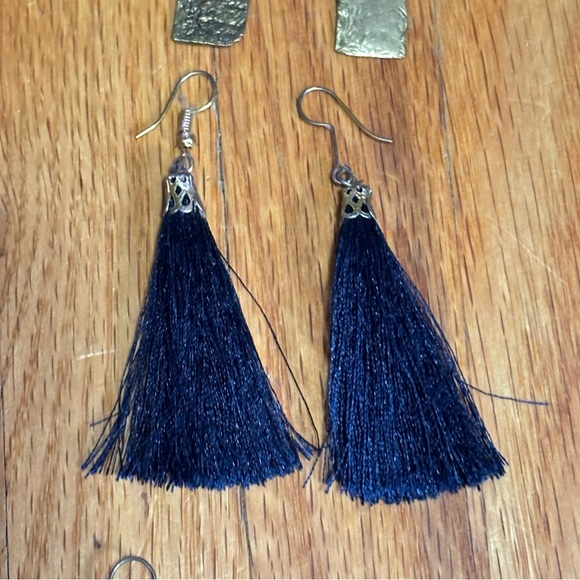 🚨4X$25🚨 Mixed Color Earring Set - Picture 4 of 7